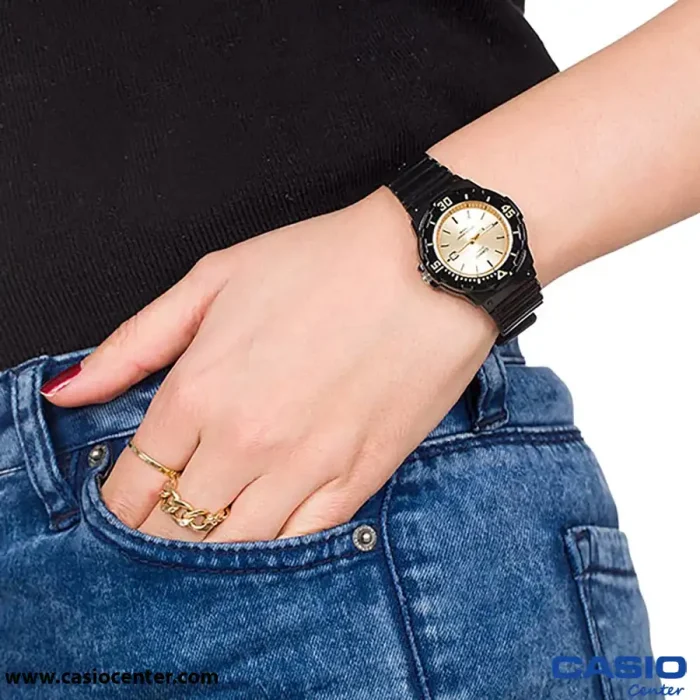 ساعت مچی زنانه کاسیو اصل مدل LRW-200H-9E
